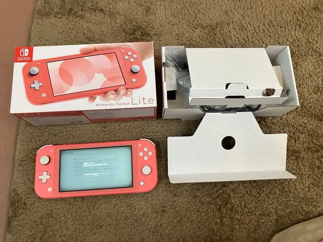 Nintendo Switch Lite ピンク 本体 コーラル 充電器付き