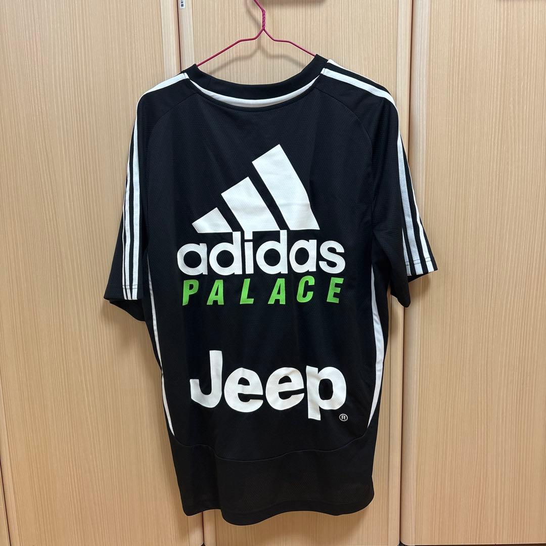 パレス✖️アディダス✖️ユベントス　Ｔシャツ