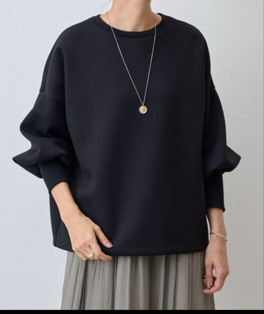 ビアズリー　ダンボールパフトレーナー　ブラック