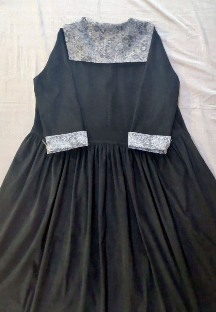 ちくわ　セーラーカラーワンピース