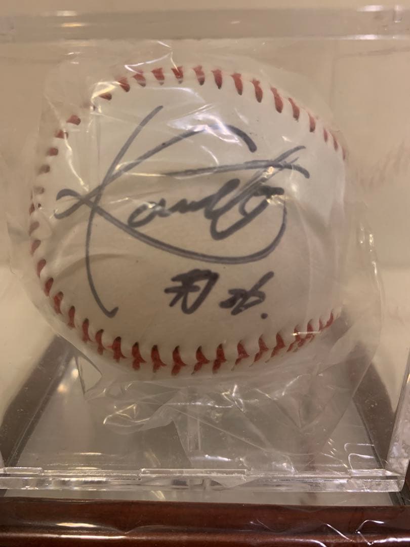 楽天イーグルス　銀次　直筆サインボール　公式品　専用ケース台座付き　オマケ付き