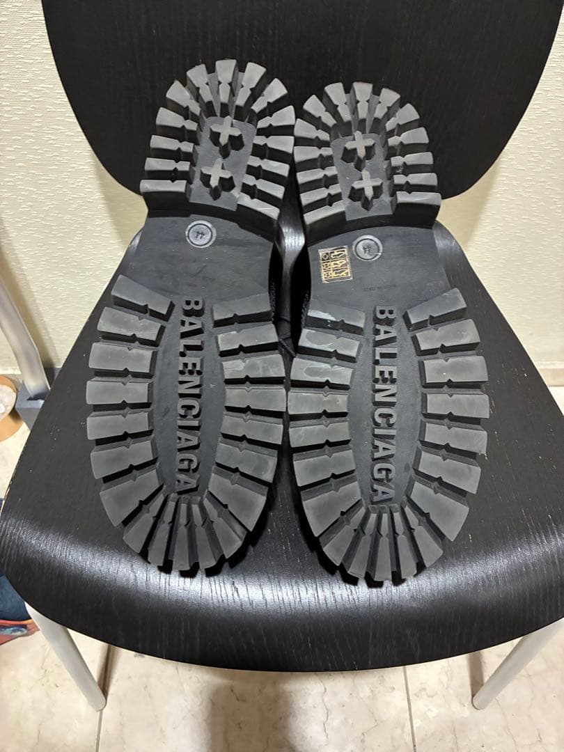 kaori　Balenciaga strike boots 44