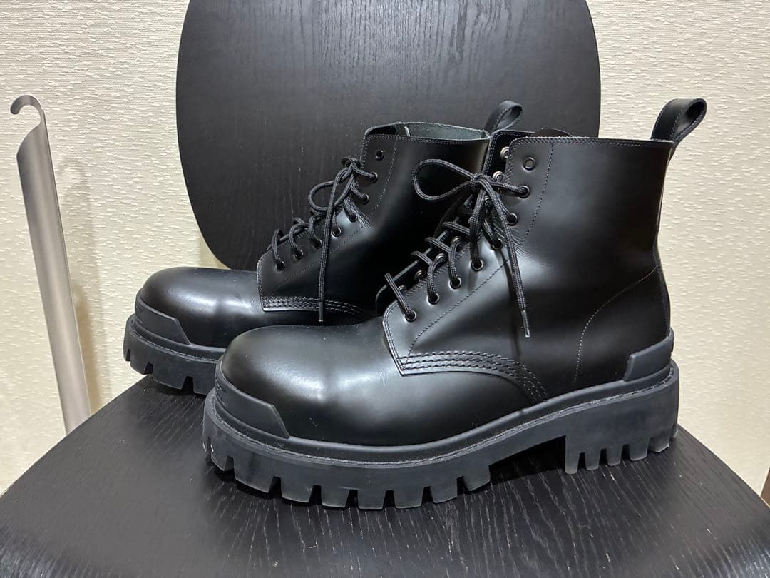 kaori　Balenciaga strike boots 44