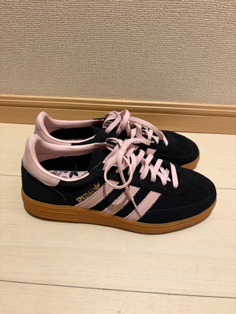 adidasアディダスspezialスペツィアル23.0cm
