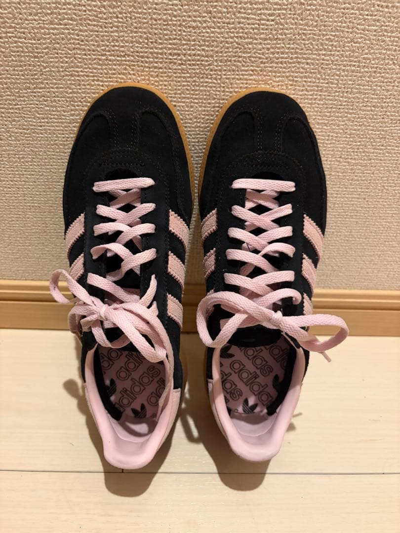 adidasアディダスspezialスペツィアル23.0cm