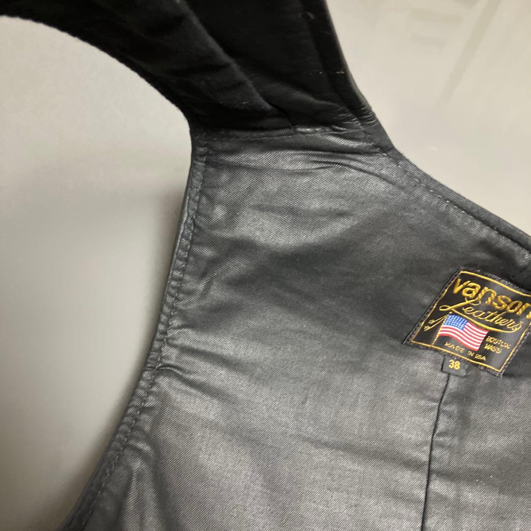 vansonレザーベスト