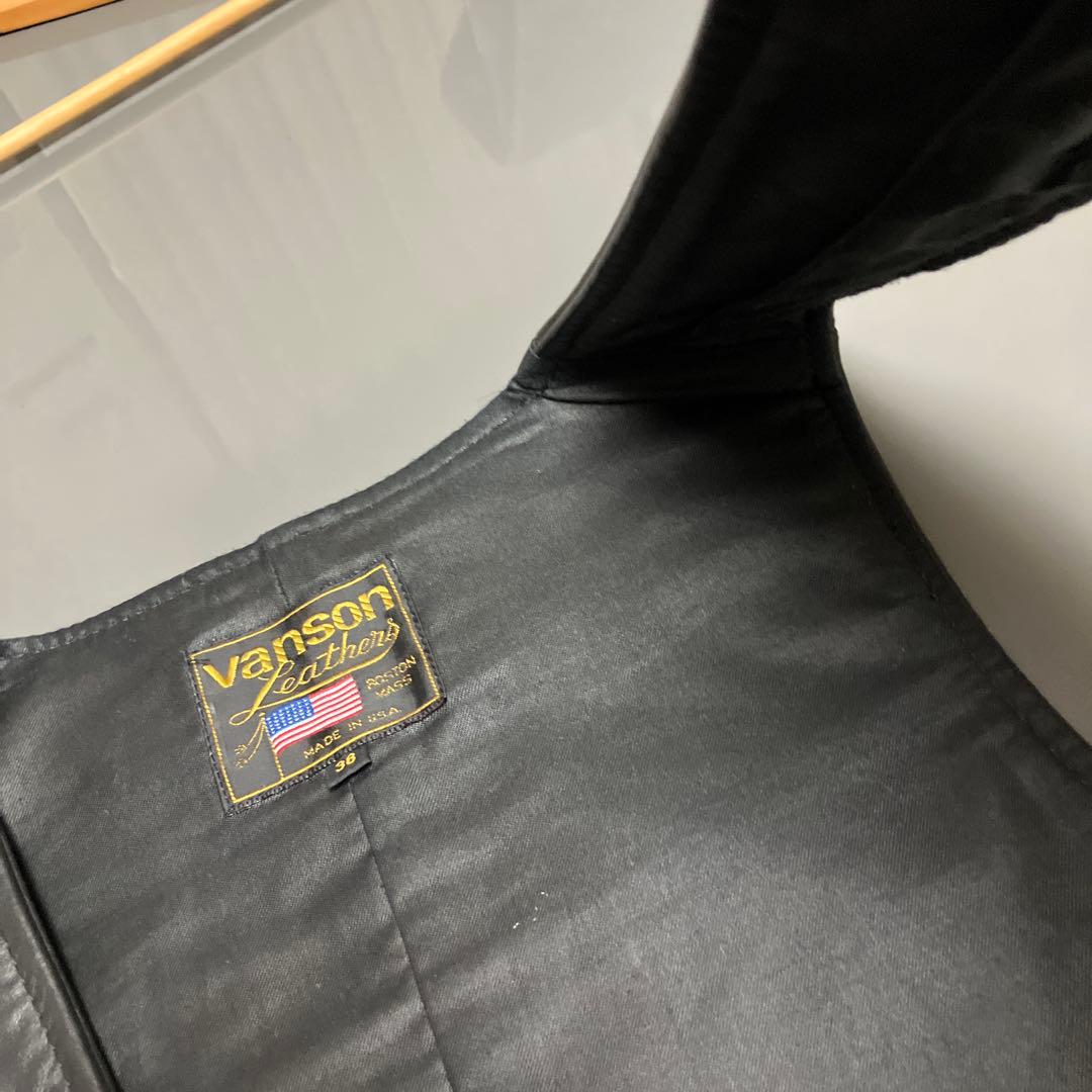 vansonレザーベスト