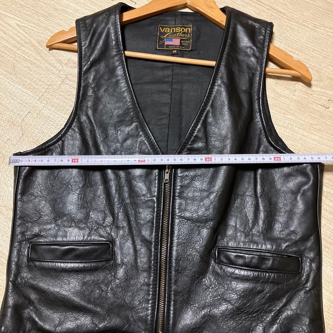 vansonレザーベスト
