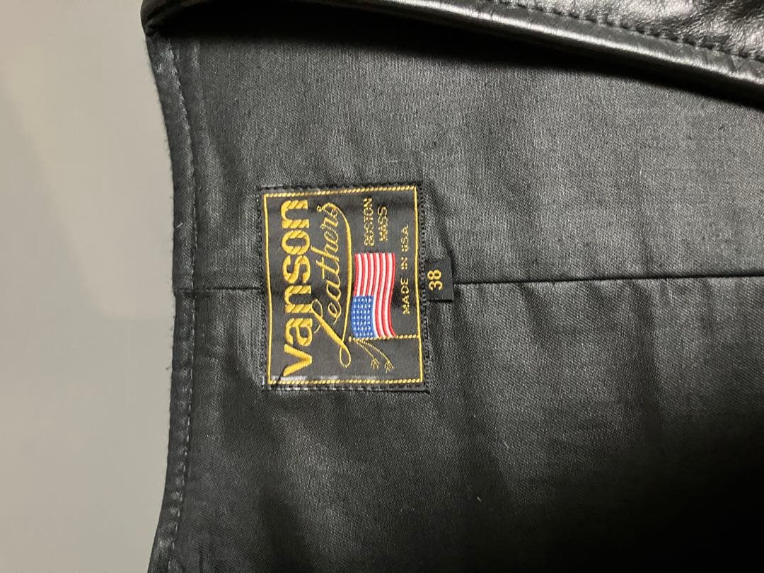 vansonレザーベスト