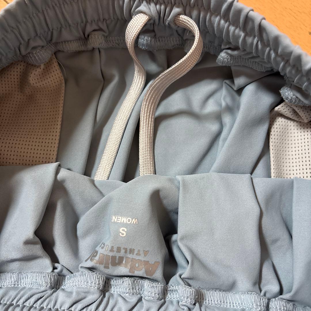 値下げAdmiral テニス　くすみブルー　長袖シャツとスコートセットアップ　S