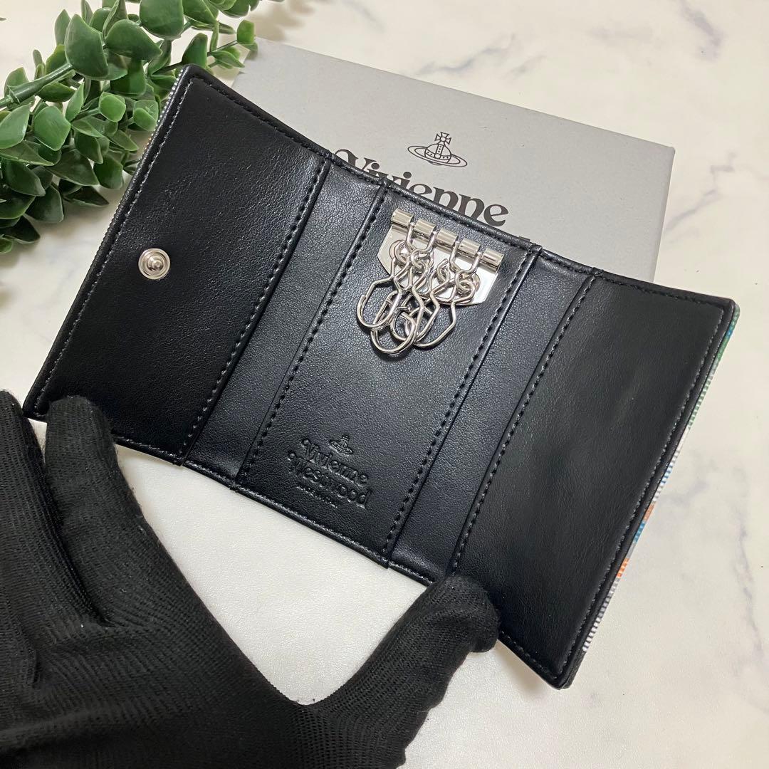 【新品未使用】Vivienne Westwood ✨キーケース　チェック柄