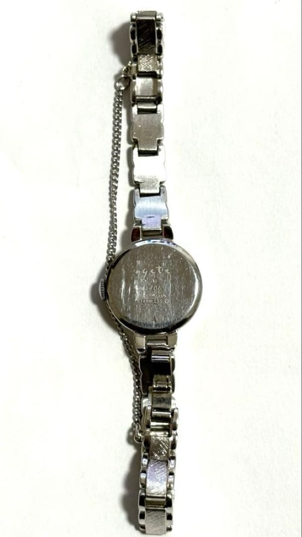 agete アガット腕時計　レディース　黒文字盤　金属ベルト　電池交換済み