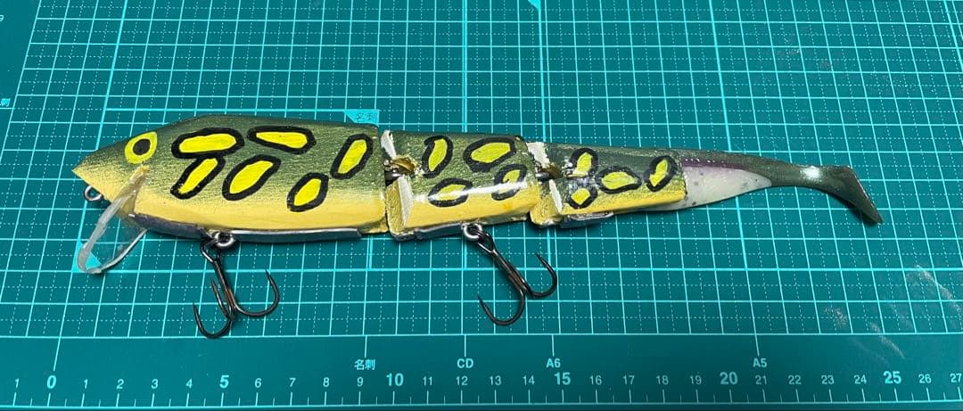 ACプラグ　トリプルリアルトラウト　9インチ