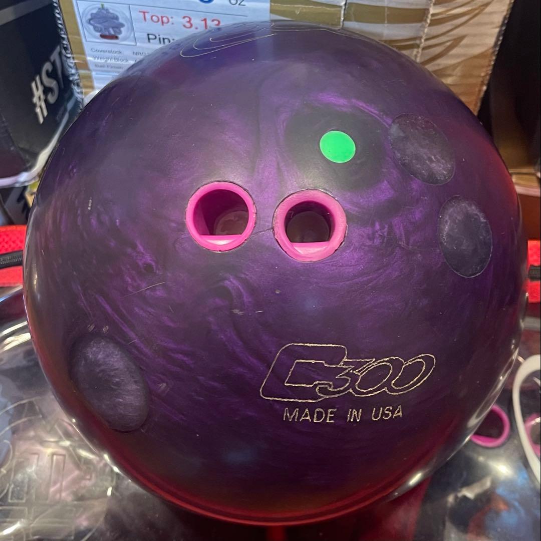 C300 Rock-On! ボウリングボール 15ポンド