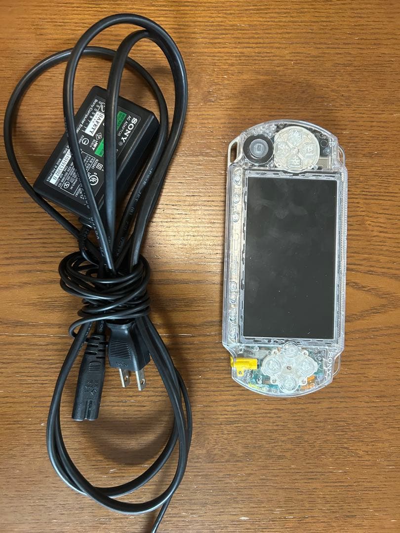 PSP1000 充電機付き　シェル交換済み