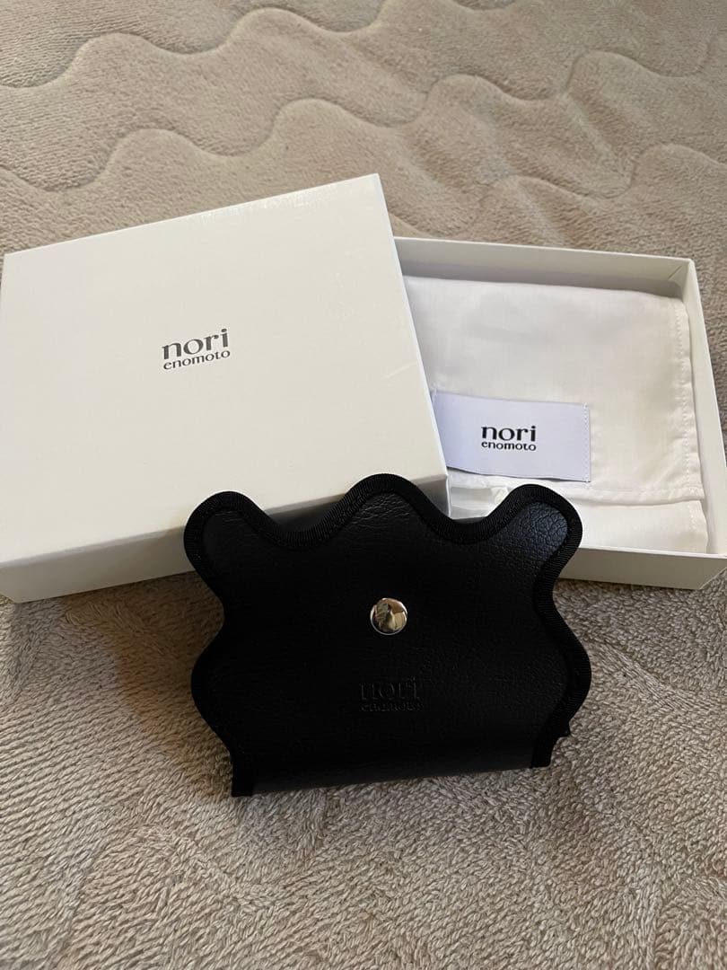 nori enomoto 黒 レザー ウォレットケース