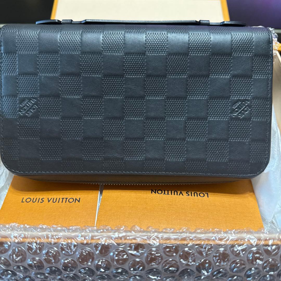 LVダミエ柄ジッピー手提げ財布ちゃんはる専用