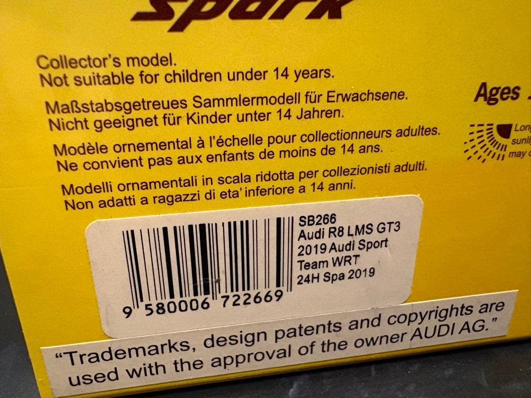 ミニカー Audi R8 LMS GT3 2019 Audi Sport Team WRT