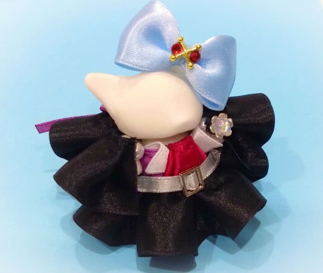 【はち】ドール　赤ちゃん　ドレス　服　蛇　毒　はがね