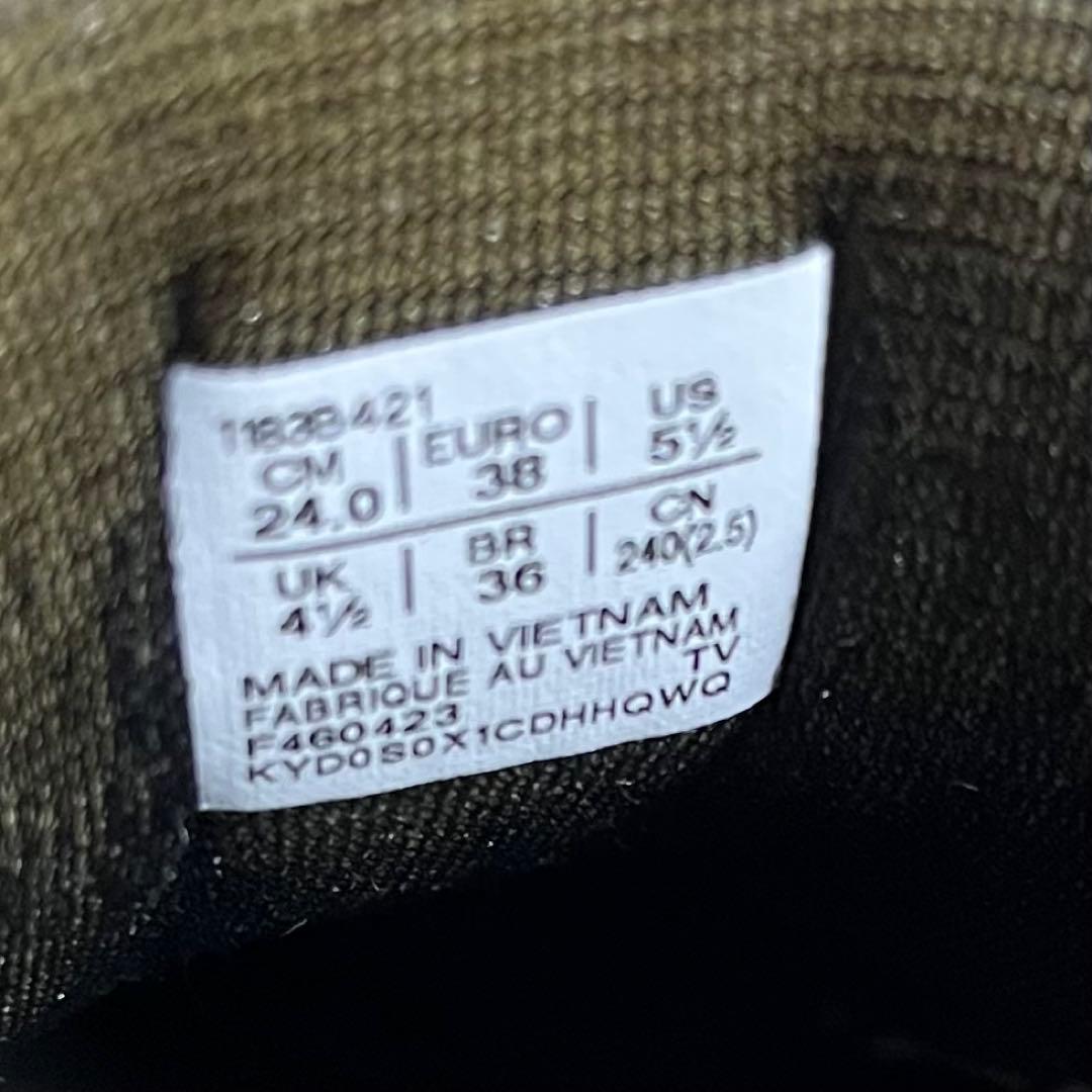 美品　オニツカタイガー　超人気モデル　レザー　デンティグレ　ホワイト