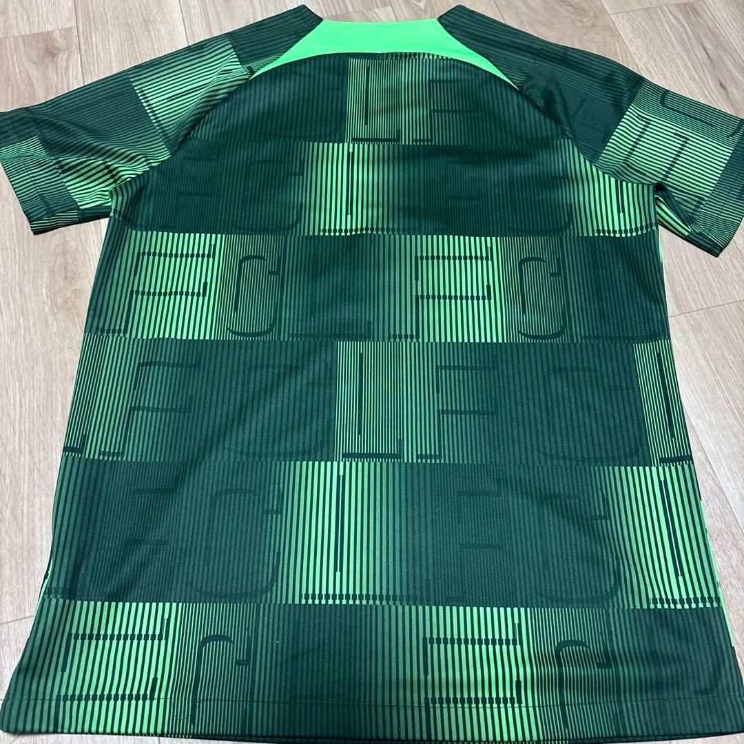 リバプールFC 緑色 ゴールキーパーシャツ