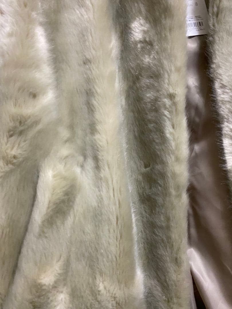 早い者勝ち★Ungrid★フェイクファーコート★ライトグレー★タグ付き