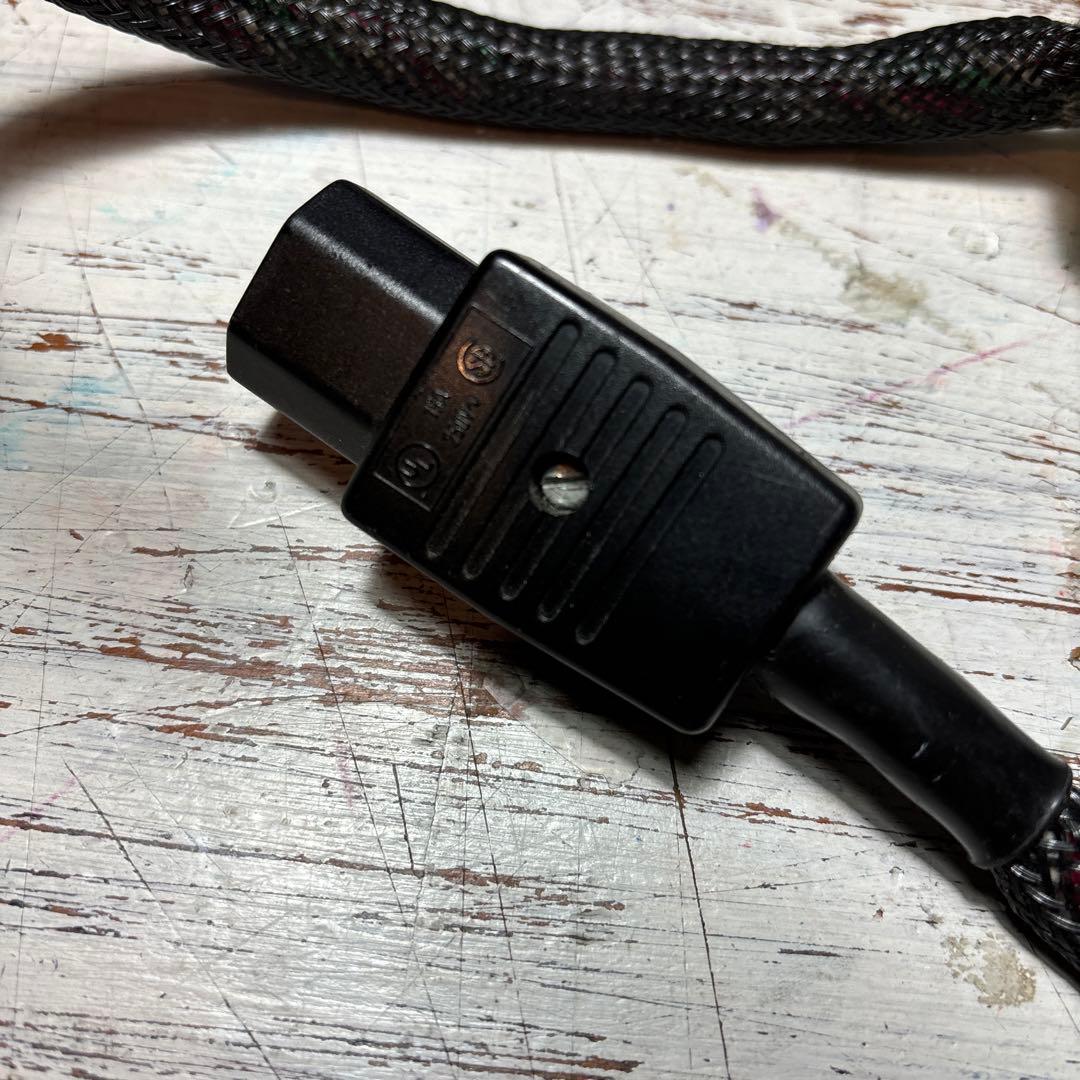 COLOSSUS パワーケーブル