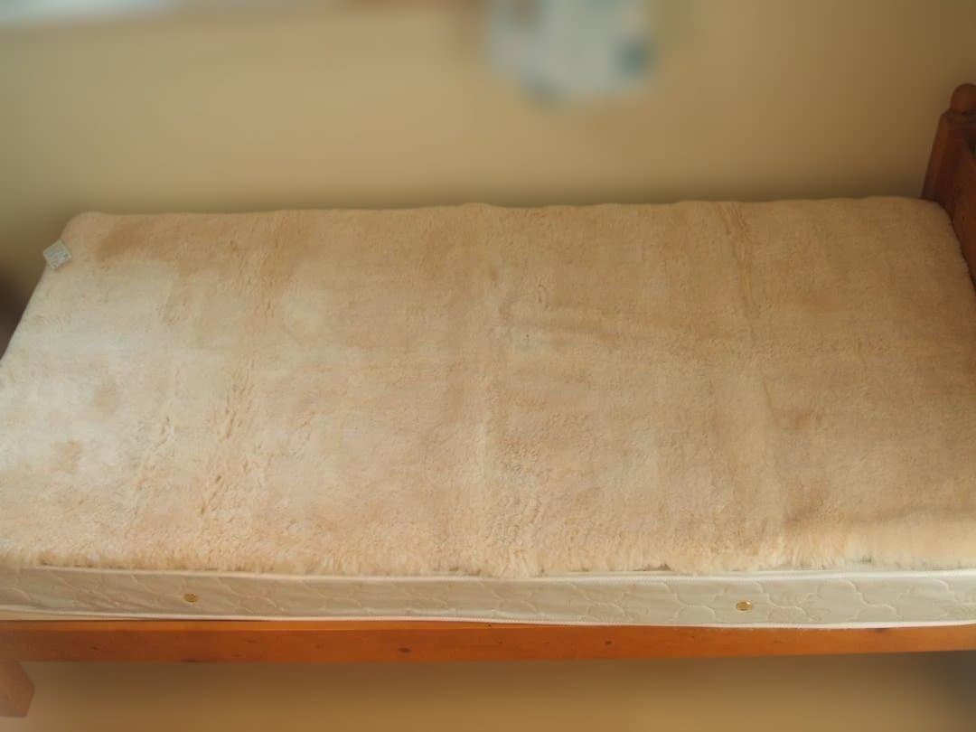 新品＊じぶんまくら日本ムートン製＊オーストラリア産毛足３５ミリ＊ムートンシーツＳ