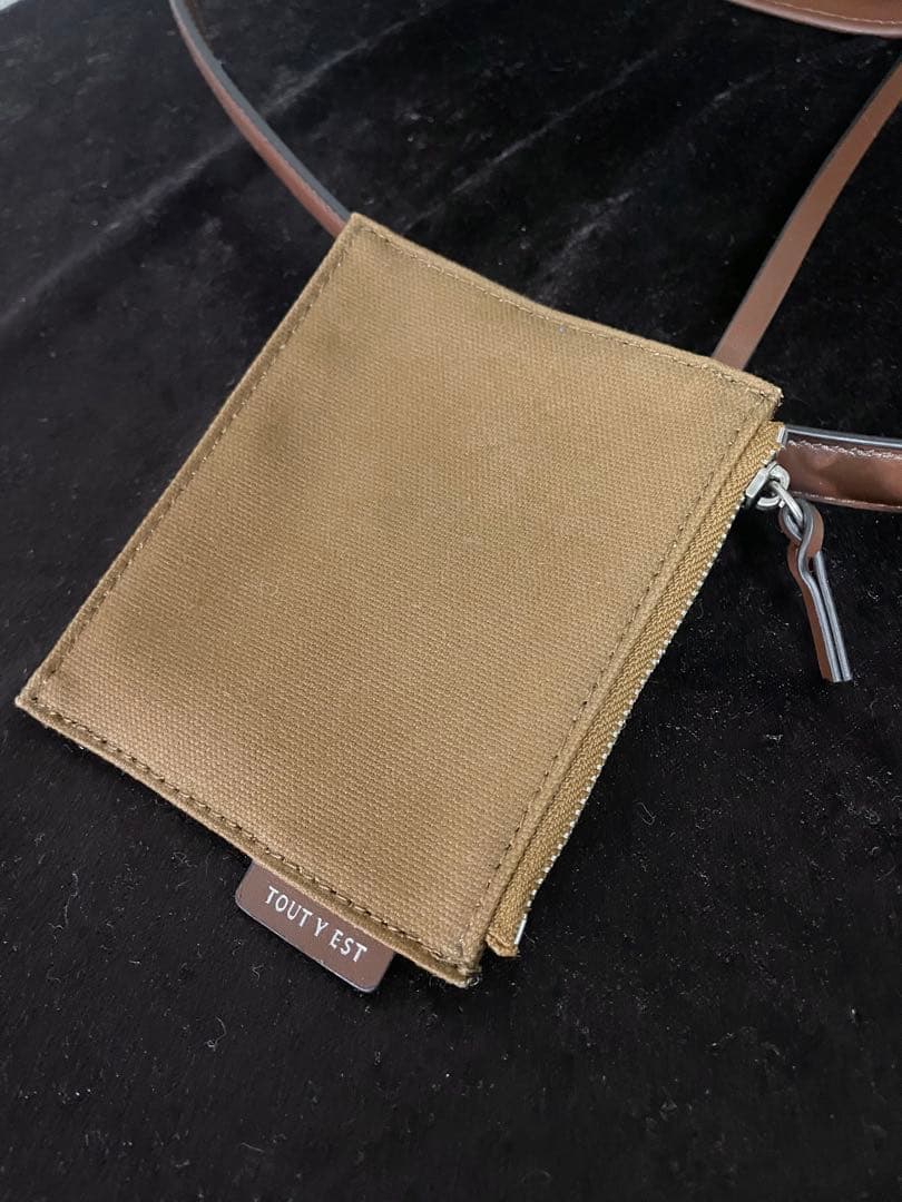 ブラウン キャンバス地　トートバッグ　ショルダーバッグ　コキーユ