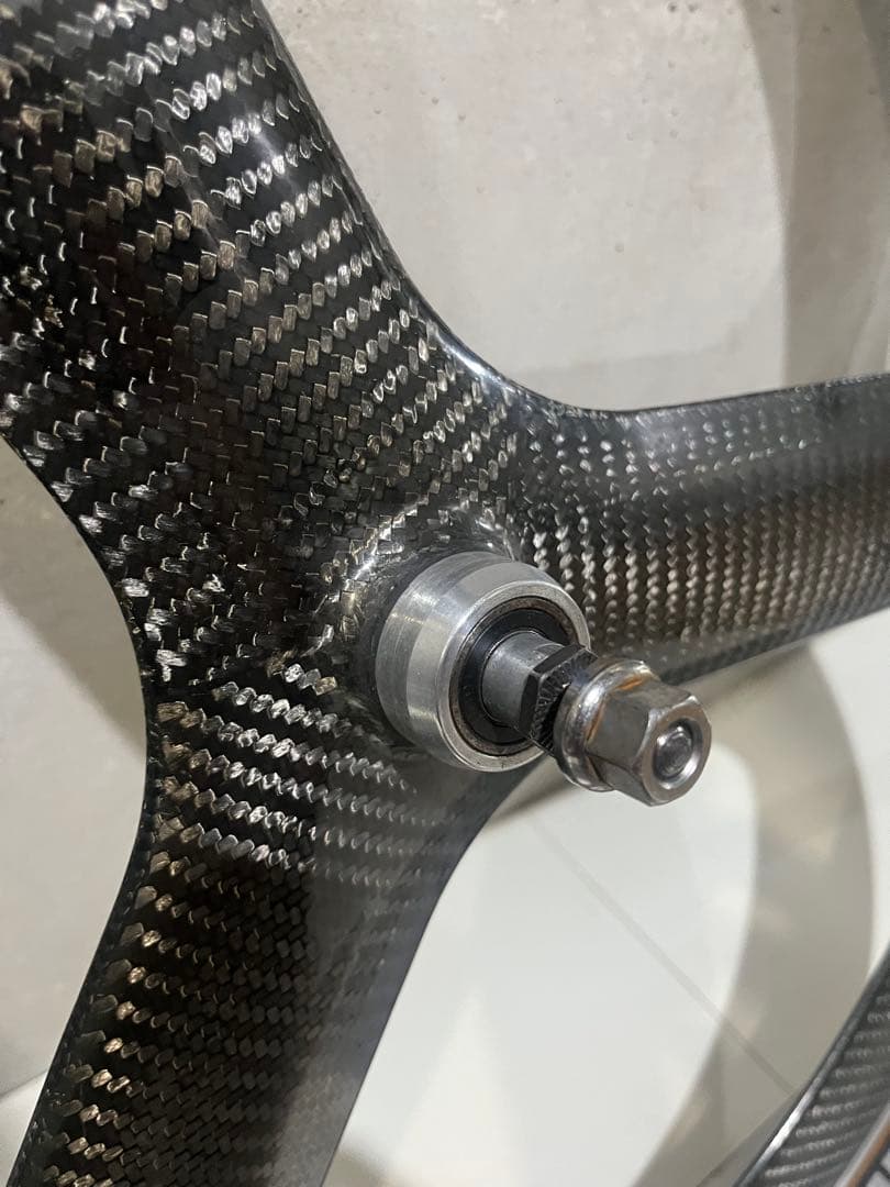 HED.3 カーボンバトンホイール 700c フロント