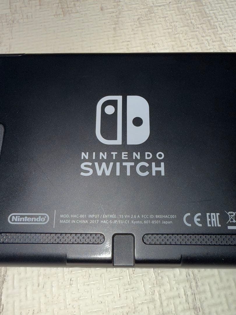 ぱ*ん様 Nintendo Switch 2017年製 初期モデル　おまけ付き