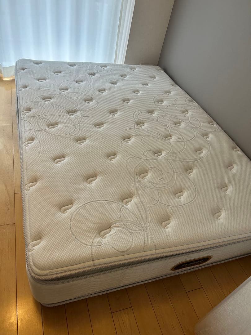 【極美品】シモンズ Beautyrest Premium ダブル　マットレス