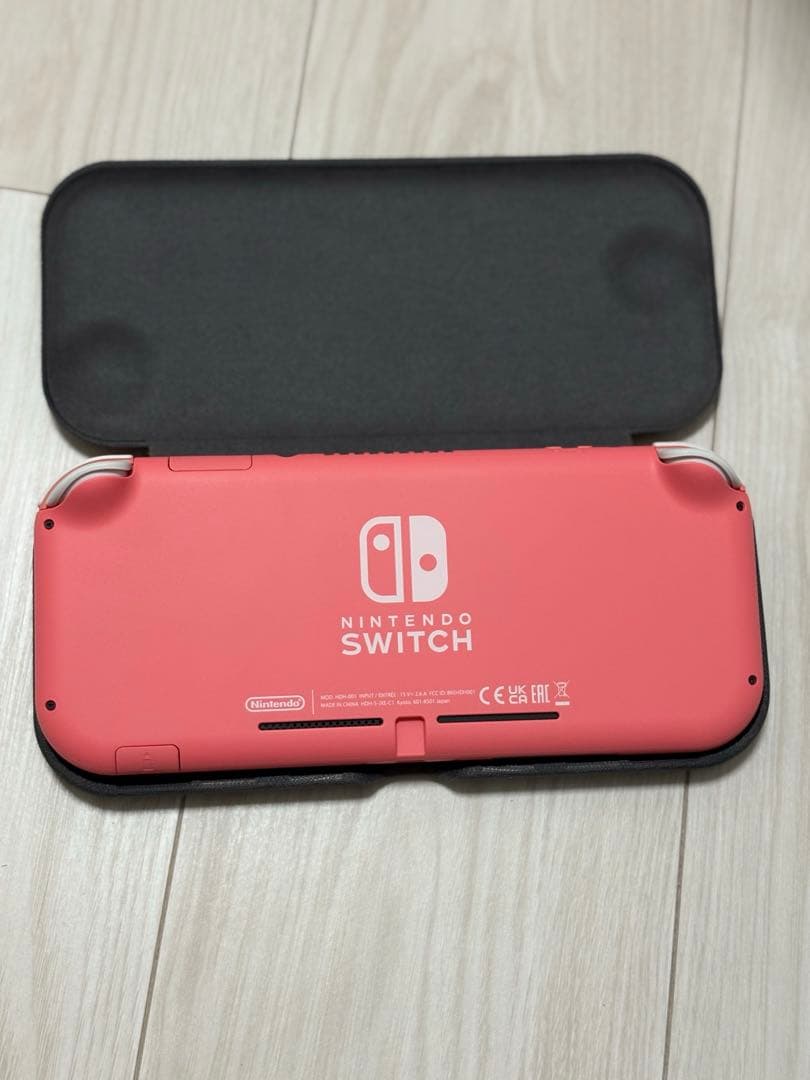 Nintendo switch Lite コーラル　ポケモンパールソフト付き