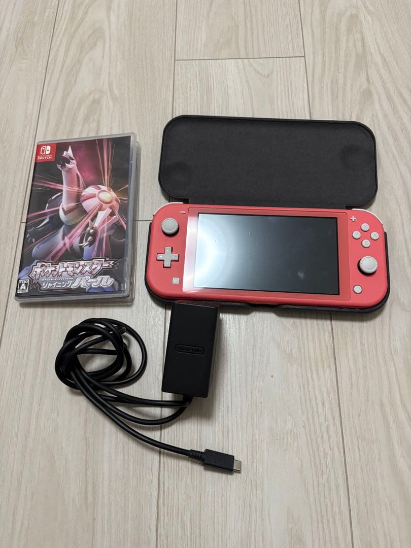 Nintendo switch Lite コーラル　ポケモンパールソフト付き