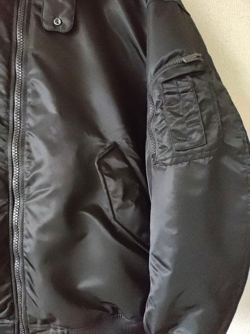 【美品】Uniqlo +J ダウンオーバーサイズリブブルゾン ブラック