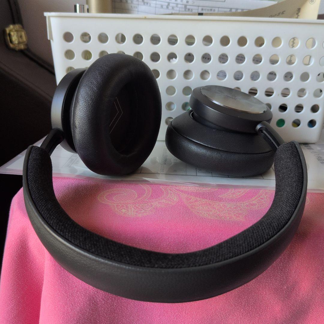 ヘッドホン Beoplay Portal