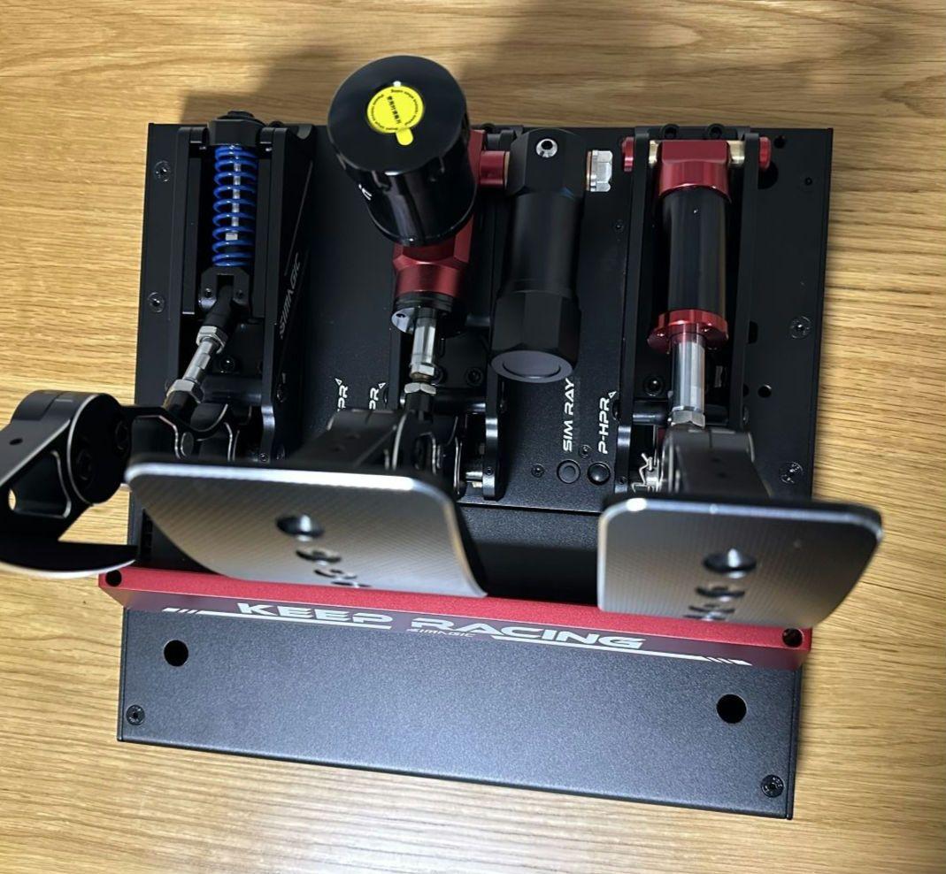 SIMAGIC P1000 モジュラーペダル