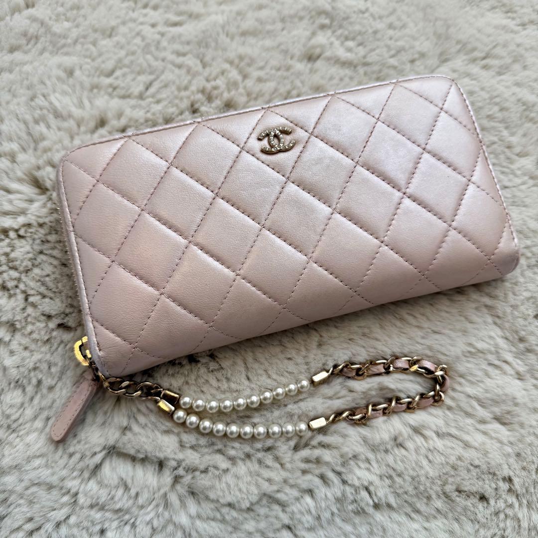 ゆずCHANEL キルティング レザー 長財布 パールピンクベージュ