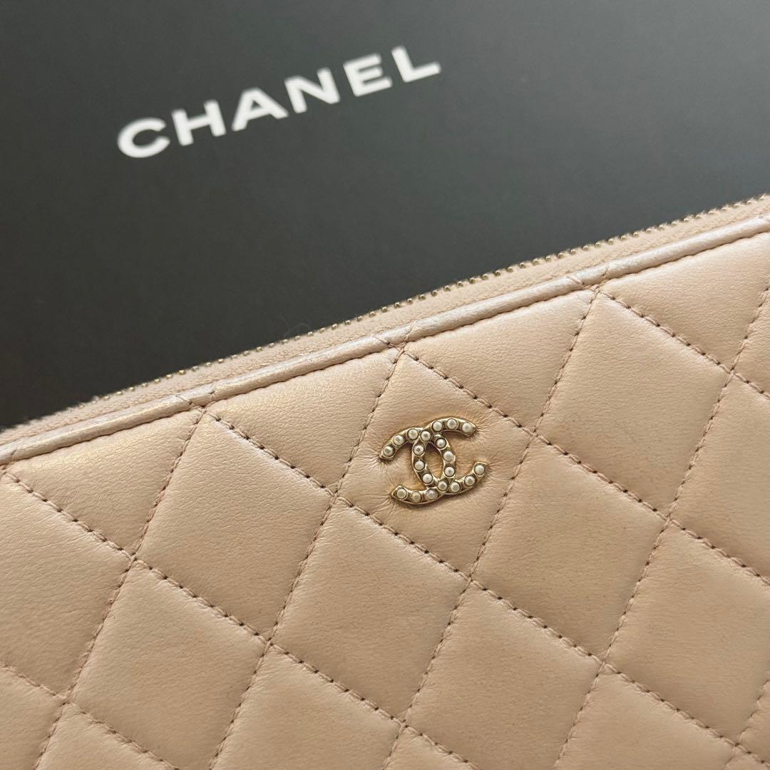 ゆずCHANEL キルティング レザー 長財布 パールピンクベージュ