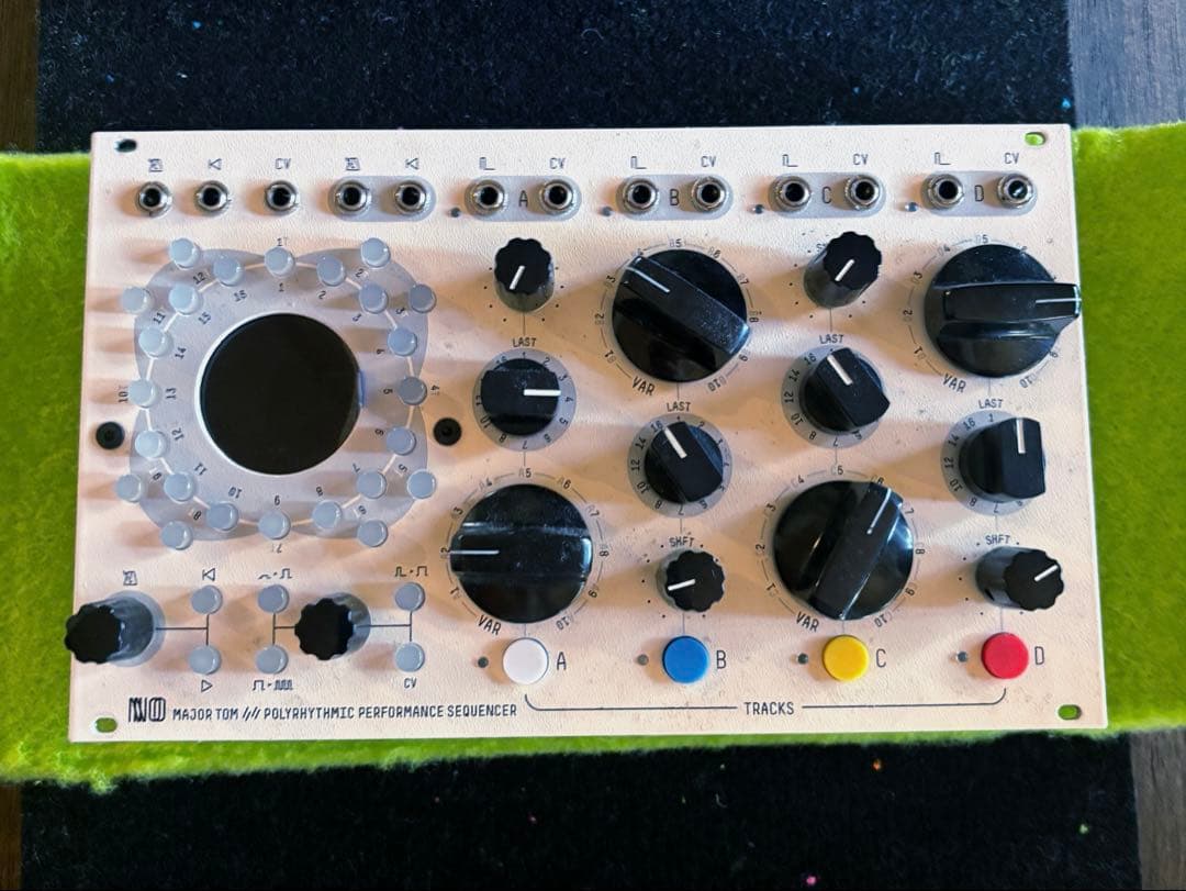 国内未入荷 Major Tom Eurorack シーケンサー 美品