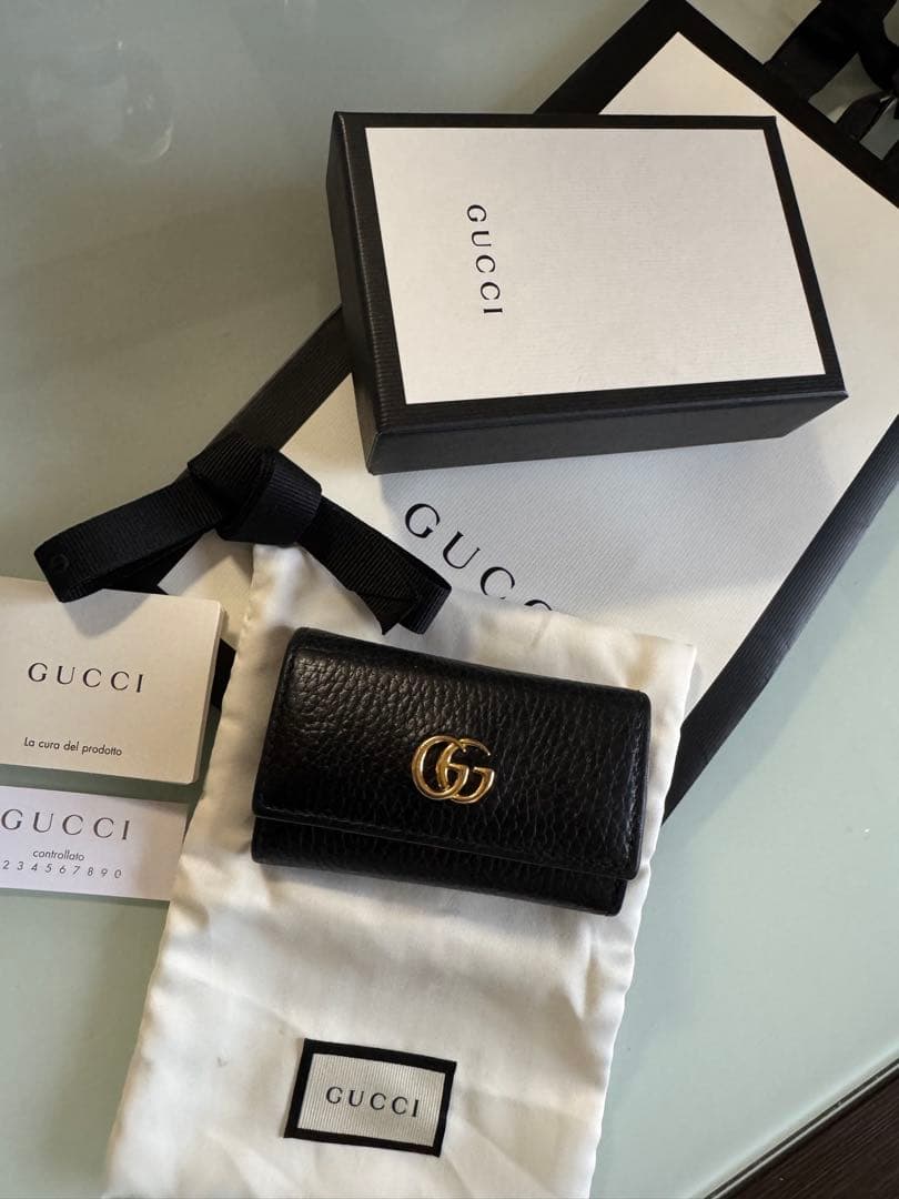 GUCCI グッチ GGプチマーモント ６連キーケース　ブラック