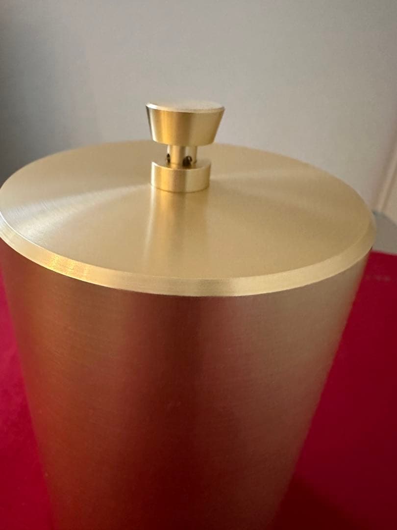 【しゃっちーさん予約済み】アルミニウム製　茶筒