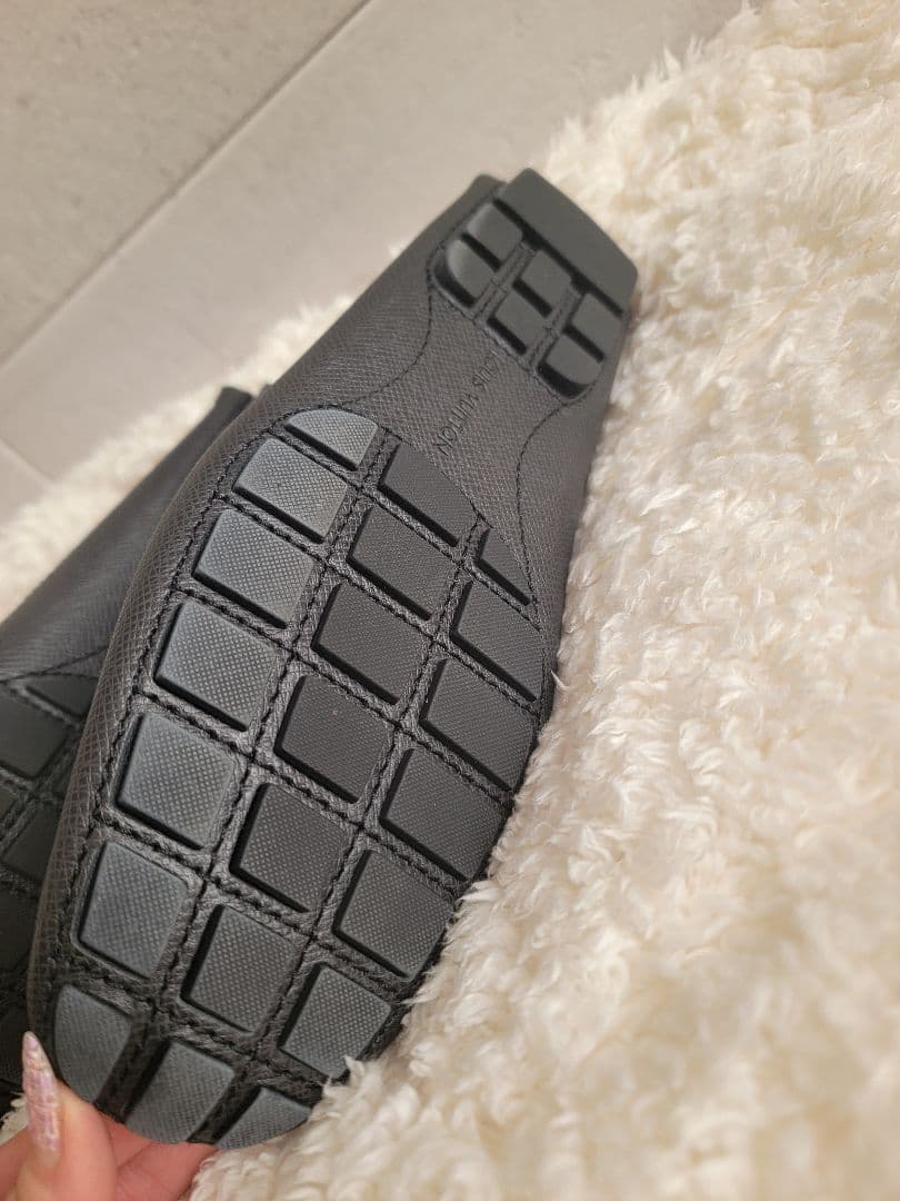 Louis Vuitton グレー ローファー