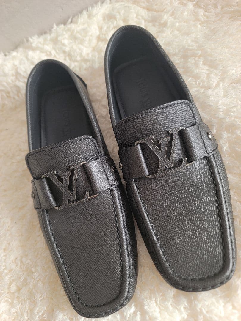 Louis Vuitton グレー ローファー
