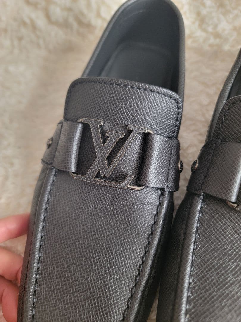Louis Vuitton グレー ローファー