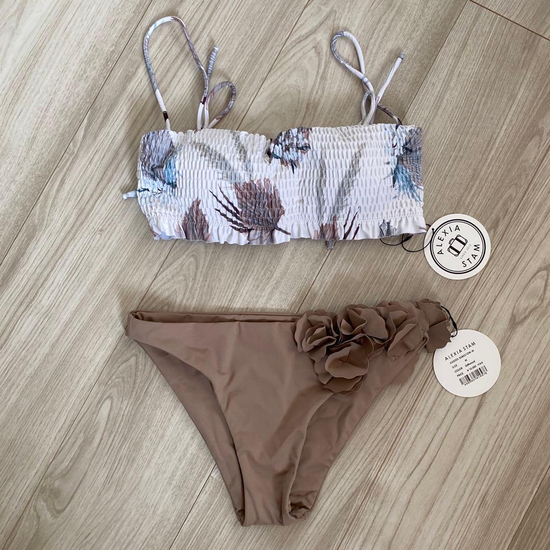 ALEXIA STAM 着用画像水着　新品未使用