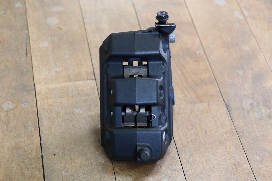 純正 ハーレー ツーリング リアブレーキキャリパー M８ ミルウォーキー