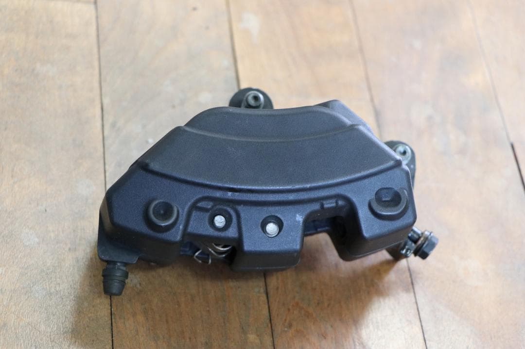 純正 ハーレー ツーリング リアブレーキキャリパー M８ ミルウォーキー