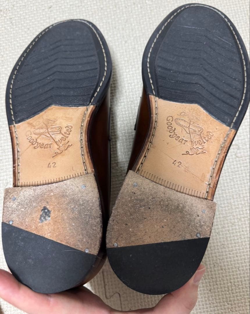 ジャランスリワヤ　ローファー