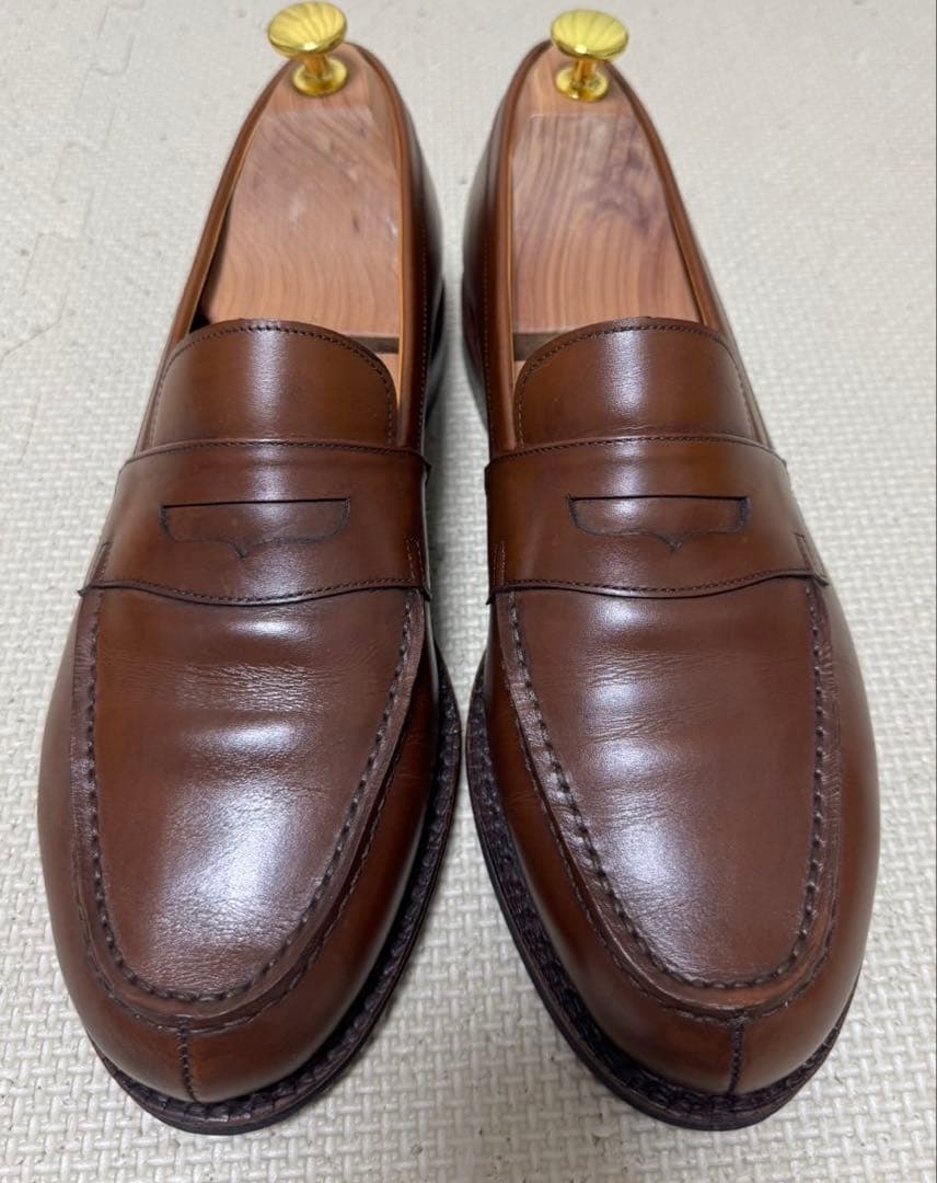 ジャランスリワヤ　ローファー